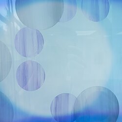 2018-04-22 gkg Bonn Vertikal Tower_Joburg_0188, 2018 Grossbilddia/KodakEndura Clear, Malerei auf Clearfolie 230 x 55 cm, Dreiteilig, Unikatedition 1/3 Detail